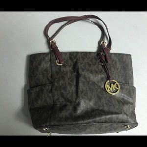 Michael Kors purse
